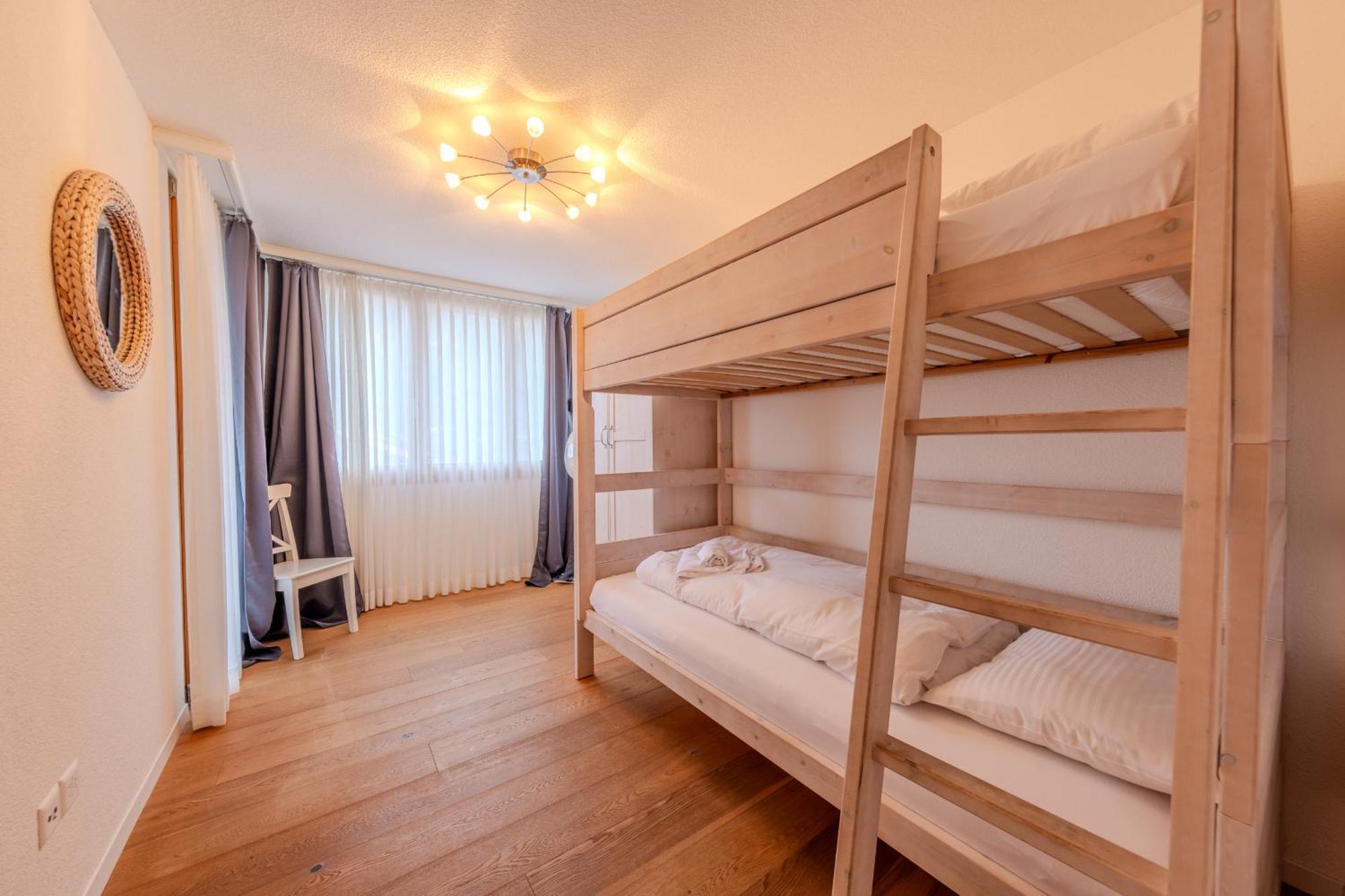 Apartments Iseltwald *