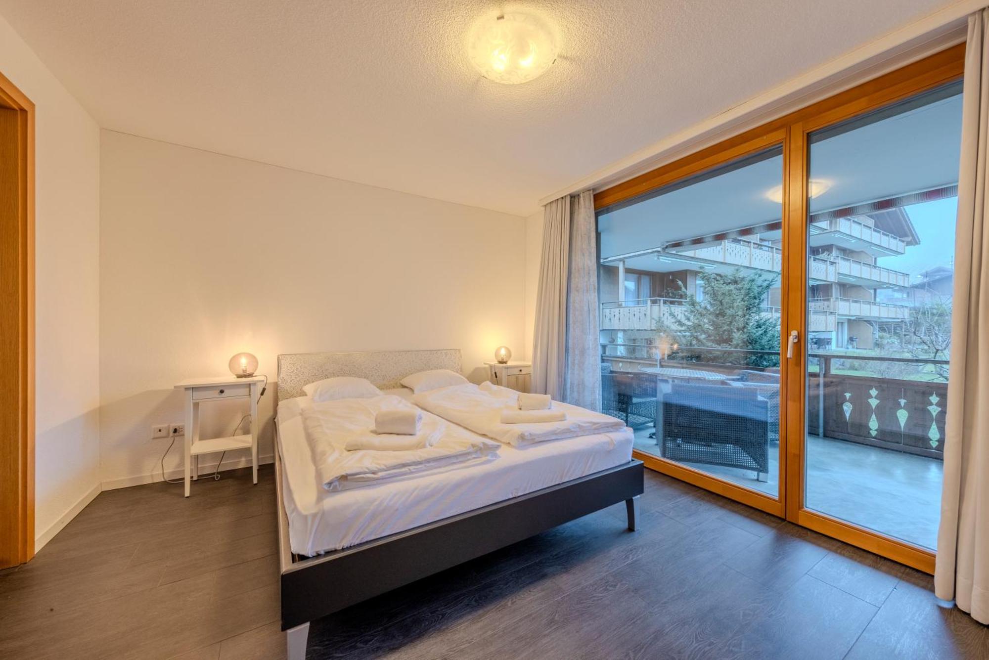 Chalet Apartments Iseltwald Apartamento