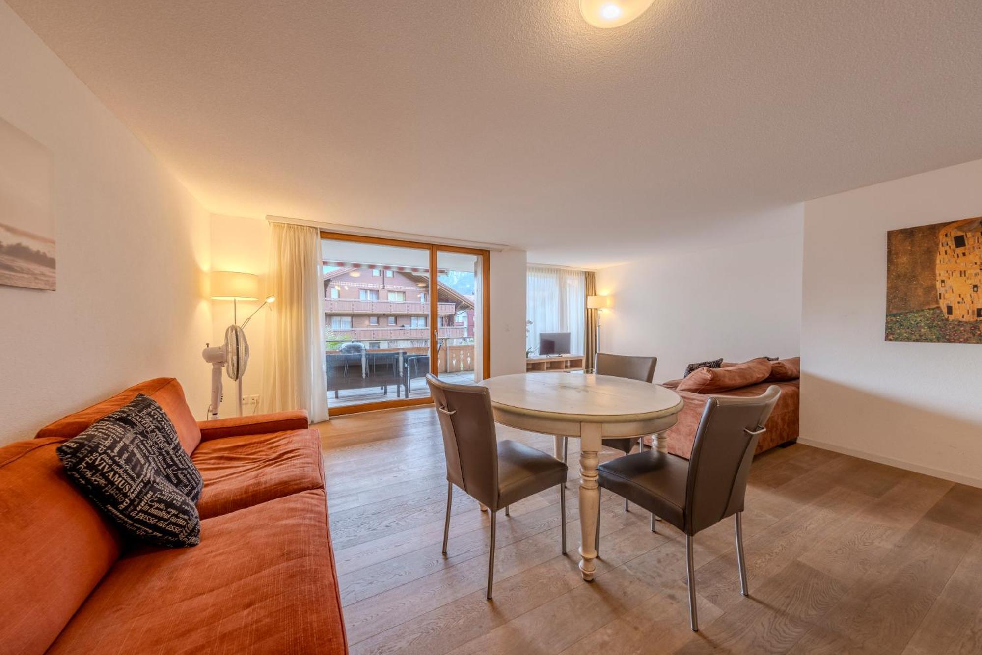Chalet Apartments Iseltwald