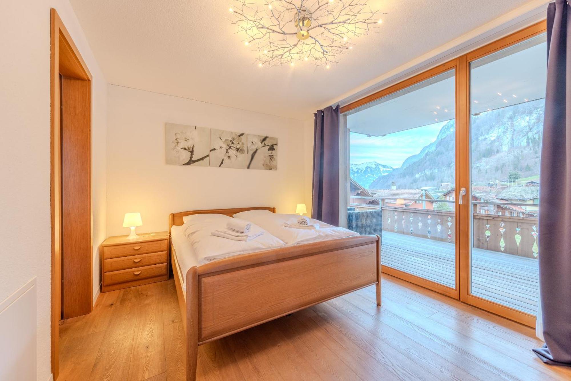 Chalet Apartments Iseltwald